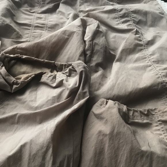 I am Gia Hester pant taupe color in excellent condition - Picture 8 of 8